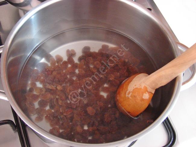 Kuru Üzüm Hoşafı - Yapılışı (3/8) 