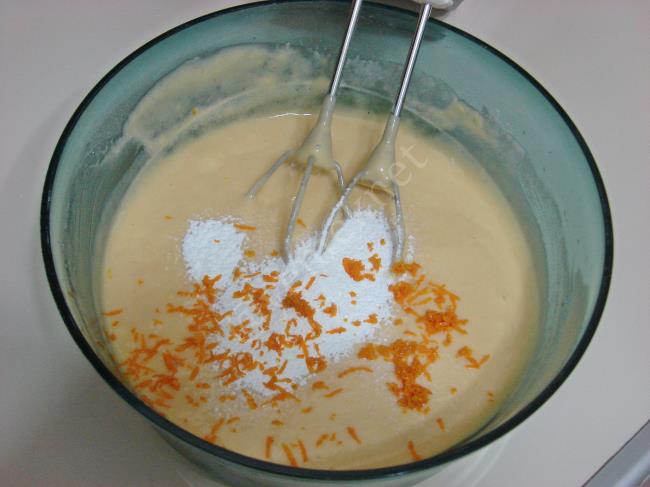 Kolay Portakallı Kek (Sütsüz ve Yoğurtsuz) - Yapılışı (5/12) 