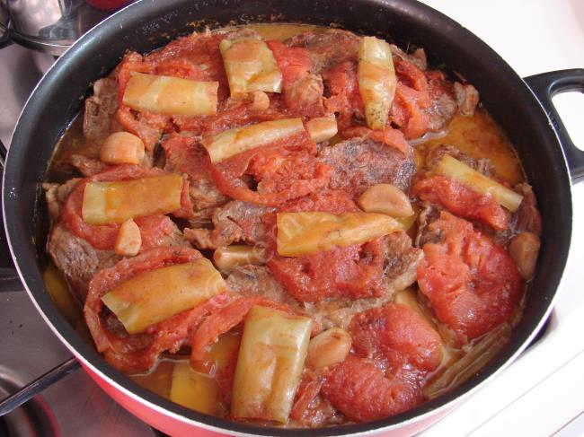 Tencerede Sebzeli Et Yemeği - Yapılışı (10/12) 