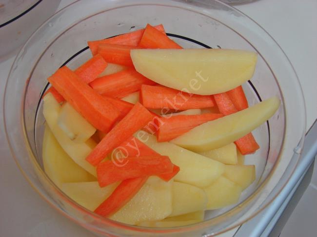 Terbiyeli Sebzeli Pirinçli Sulu Köfte Yemeği - Yapılışı (5/16) 