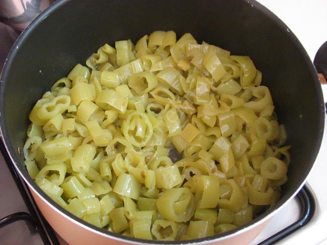 Yoğurtlu Biber Mezesi - Yapılışı (4/8) 