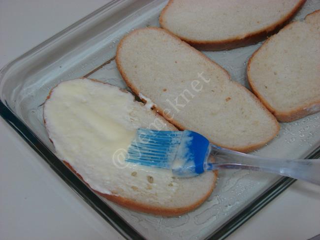 Yoğurtlu Ekmek Dilimleri - Yapılışı (4/12) 