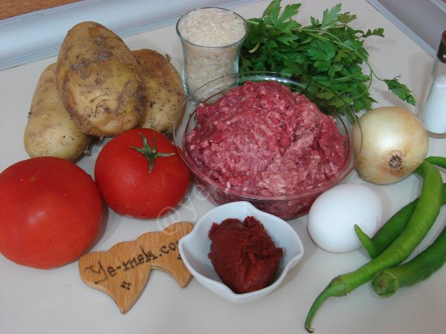 Fırında Pirinçli Köfte - Yapılışı (1/12) 