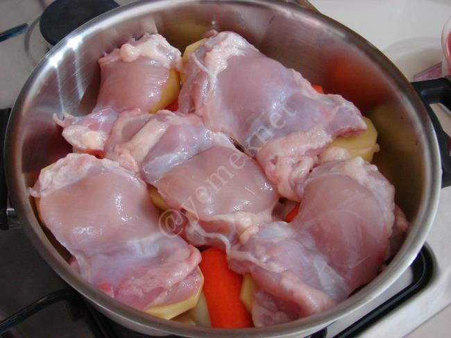 Tencerede Sebzeli Tavuk Yemegi Nasil Yapilir 4 12 Resimli Yemek Tarifleri Tencerede Sebzeli Tavuk Yemegi Nasil Yapilir 4 12 Resimli Yemek Tarifleri