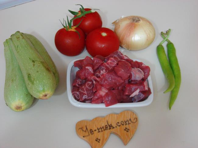 Etli Kabak Yemeği - Yapılışı (1/12) 