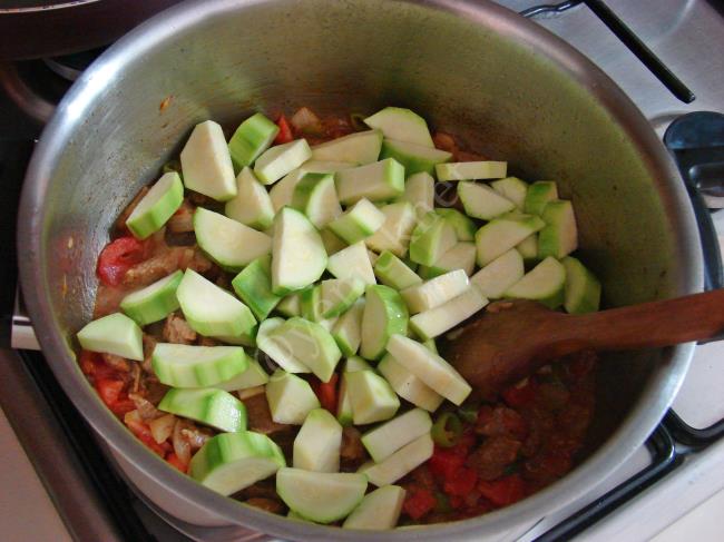 Etli Kabak Yemeği - Yapılışı (8/12) 