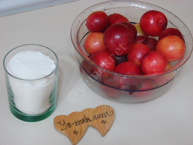 Kırmızı Erik Marmelatı Suyu - Yapılışı (1/12) 