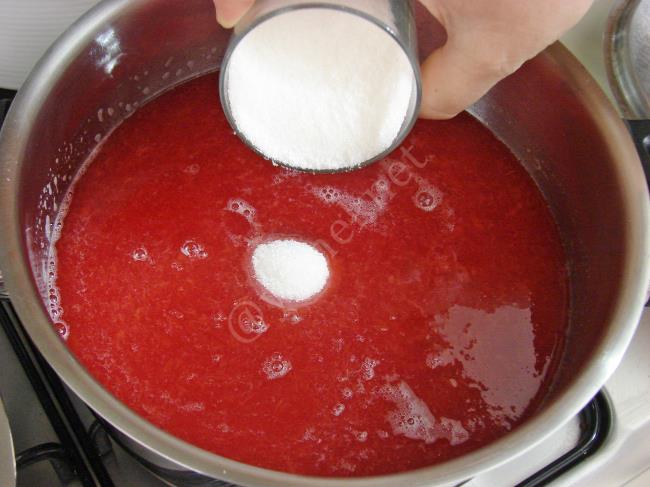 Kırmızı Erik Marmelatı Suyu - Yapılışı (7/12) 