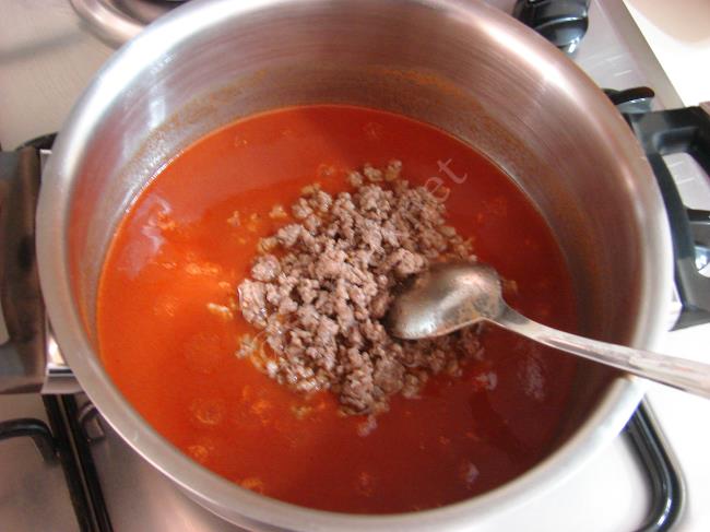 Kıymalı Arpa Şehriye Çorbası - Yapılışı (3/8) 