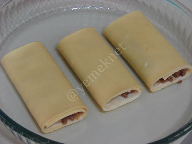 Kıymalı Rulo Lazanya - Yapılışı (10/16) 