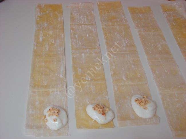 Muhallebili Muska Tatlısı - Yapılışı (7/16) 