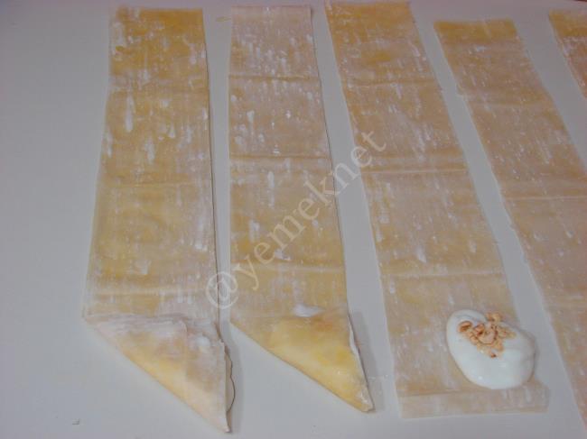 Muhallebili Muska Tatlısı - Yapılışı (8/16) 