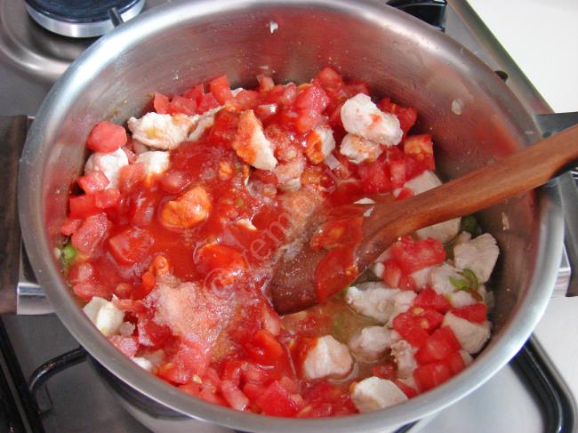 Tavuklu Patlıcan Oturtma - Yapılışı (6/16) 