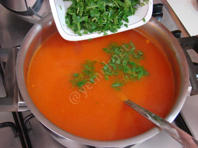 Tavuklu Pirinç Çorbası - Yapılışı (7/12) 