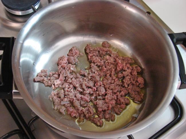 Terbiyeli Kıymalı Şehriye Çorbası - Yapılışı (2/12) 