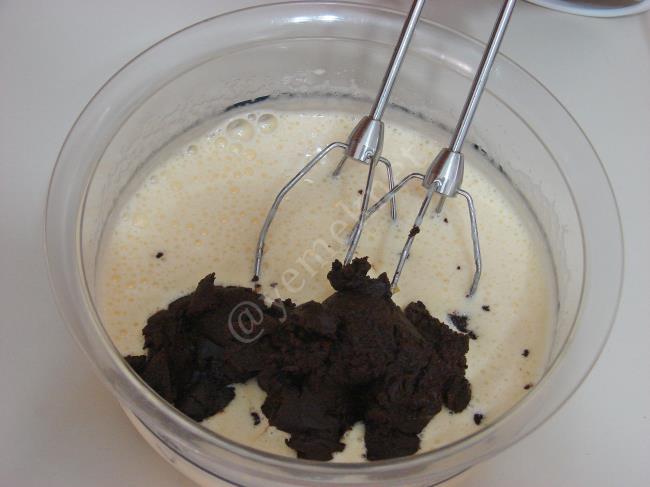 Çikolatalı Sufle - Yapılışı (6/12) 