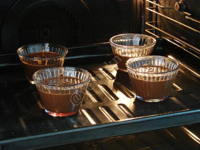 Çikolatalı Sufle - Yapılışı (9/12) 
