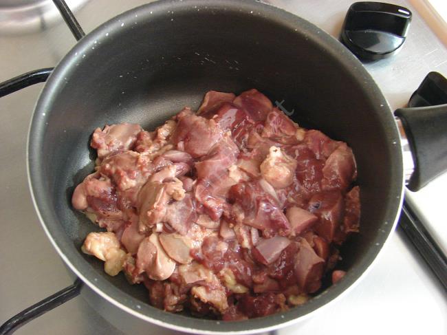 Fırında İç Pilavlı Bütün Tavuk - Yapılışı (5/16) 