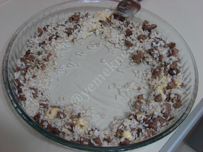 Fırında İç Pilavlı Bütün Tavuk - Yapılışı (9/16) 