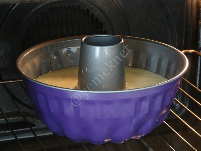 Limon Soslu Limonlu Kek - Yapılışı (7/12) 