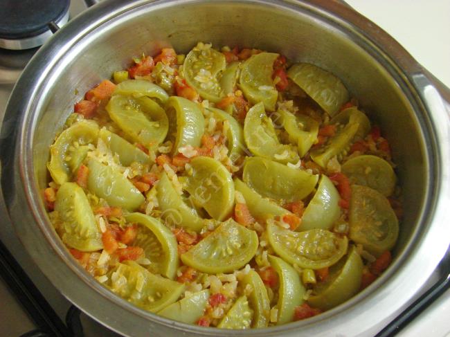 Pirinçli Yeşil Domates Yemeği - Yapılışı (6/8) 