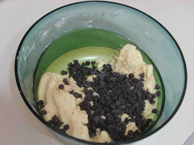 Çikolata Parçacıklı Kurabiye - Yapılışı (5/12) 