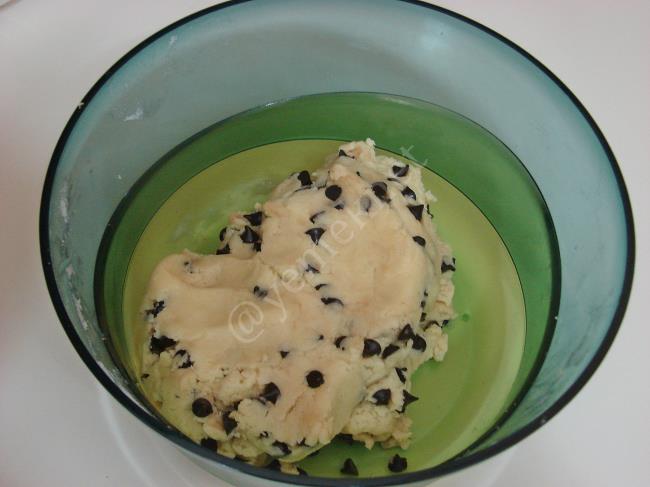 Çikolata Parçacıklı Kurabiye - Yapılışı (6/12) 