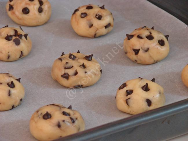 Çikolata Parçacıklı Kurabiye - Yapılışı (7/12) 