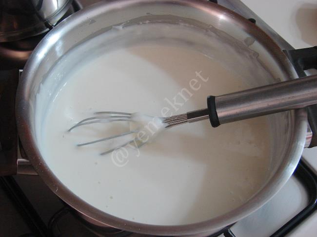 Çikolatalı Yaş Pasta Kreması - Yapılışı (4/12) 