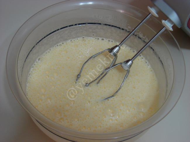 Çikolatalı Yaş Pasta - Yapılışı (3/24) 