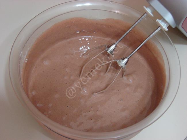 Çikolatalı Yaş Pasta - Yapılışı (5/24) 