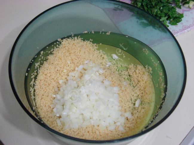 Elazığ Usulü Kısır - Yapılışı (4/12) 