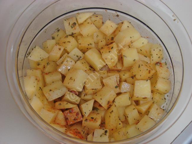 Fırında Patates Köfte - Yapılışı (2/16) 