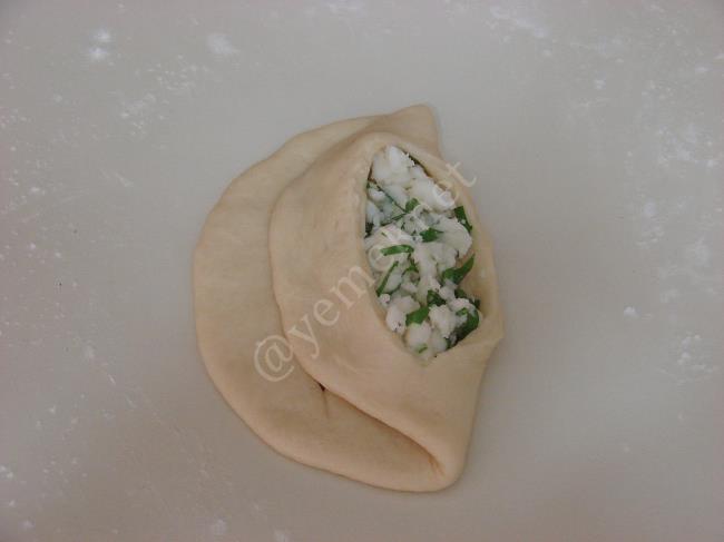 Karnıyarık Poğaça - Yapılışı (10/16) 