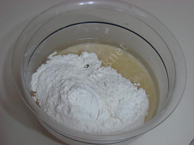 Pastane Usulü Sakallı Poğaça - Yapılışı (4/16) 