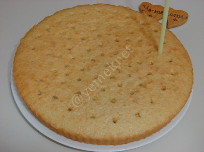 Şişleme Pasta (Dürtme Kek) - Yapılışı (10/16) 