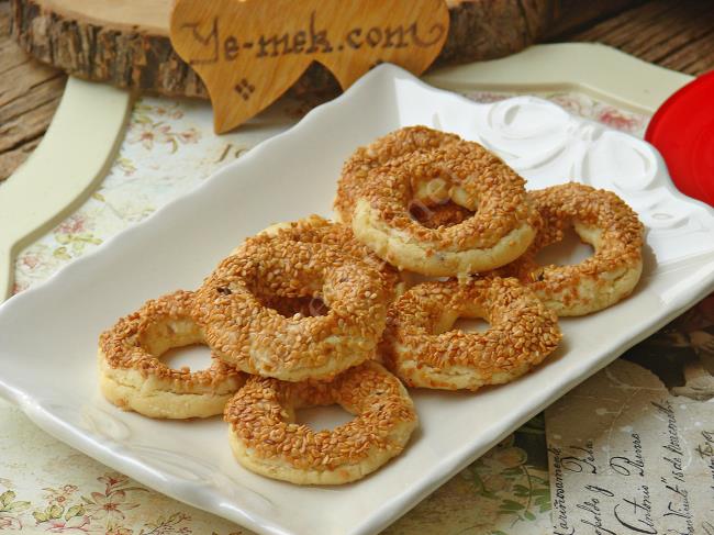 Tuzlu Minik Simit Kurabiye Tarifi, Nasıl Yapılır? (Resimli) Yemek