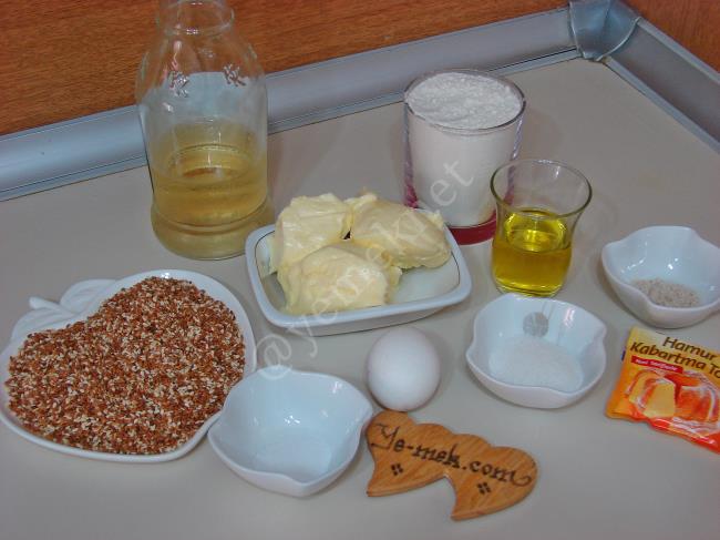 Tuzlu Minik Simit Kurabiye - Yapılışı (1/12) 