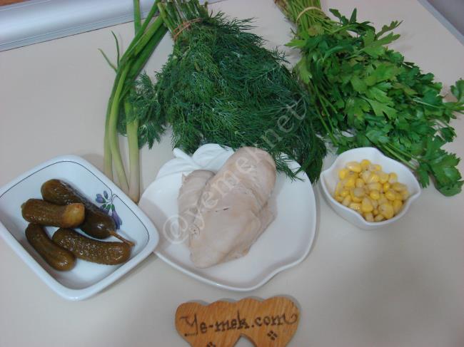 Yeşillikli Tavuk Salatası - Yapılışı (1/8) 