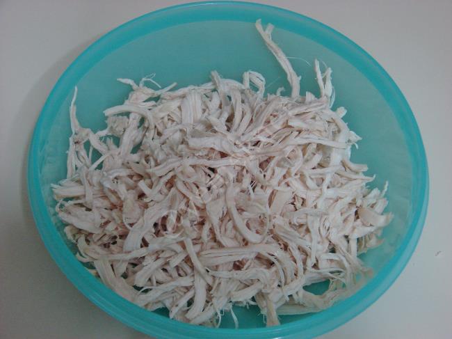 Yeşillikli Tavuk Salatası - Yapılışı (2/8) 