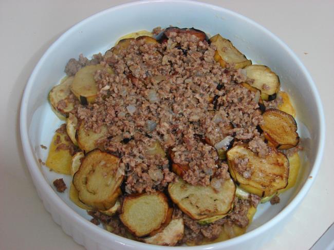 Fırında Beşamel Soslu Kıymalı Sebzeli Oturtma - Yapılışı (14/20) 