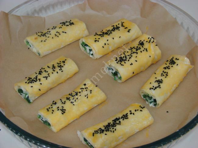Ispanaklı Rulo Börek - Yapılışı (12/16) 