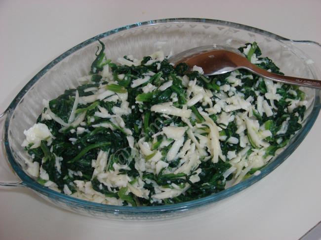 Ispanaklı Rulo Börek - Yapılışı (4/16) 