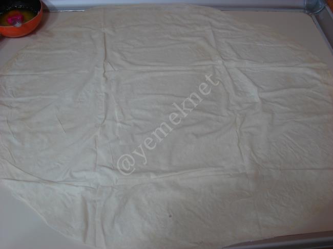 Ispanaklı Rulo Börek - Yapılışı (5/16) 