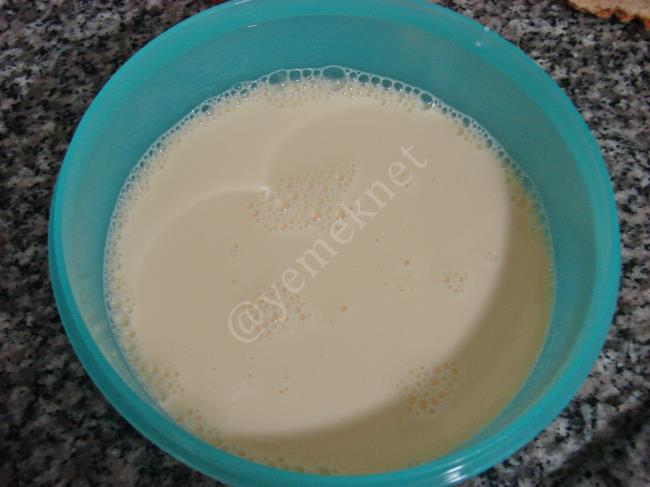 Kahvaltılık Salamlı Ekmek Ruloları - Yapılışı (7/12) 