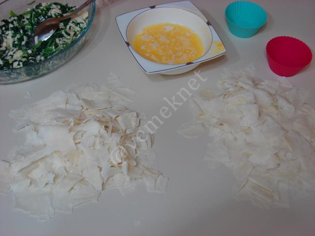 Muffin Börek - Yapılışı (6/16) 