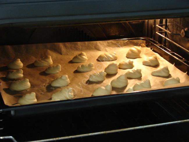 Pastane Usulü Profiterol - Yapılışı (12/24) 