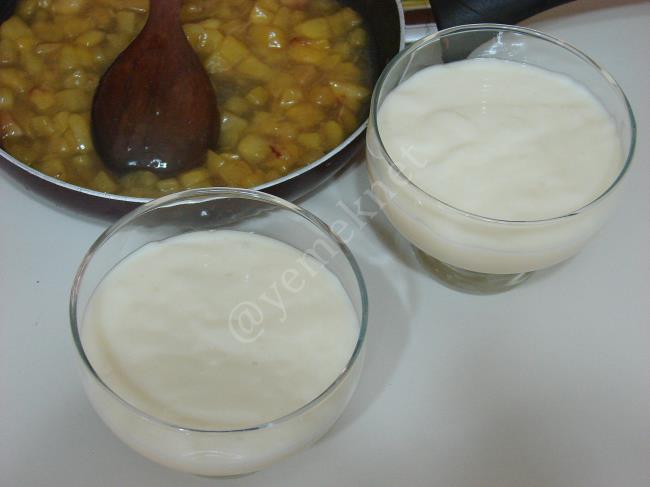 Şeftali Soslu Muhallebi - Yapılışı (11/16) 