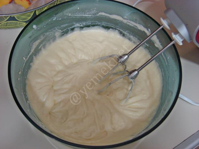 Şeftalili Alt Üst Kek - Yapılışı (11/16) 