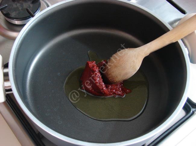 Kıymalı Havuçlu Patates Yemeği - Yapılışı (2/12) 